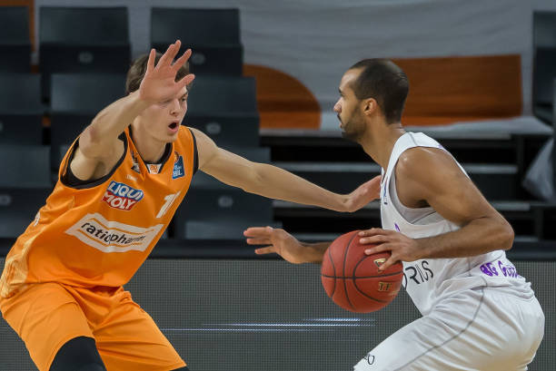 密国际队成 密国际队成